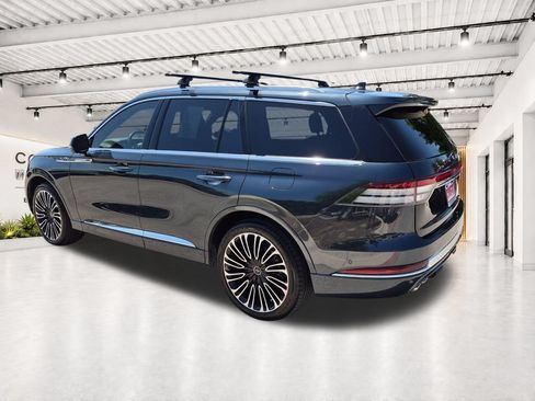 Used 2023 Lincoln Aviator Black Label w/ Dynamic Handling Package AWD/4WD image 9