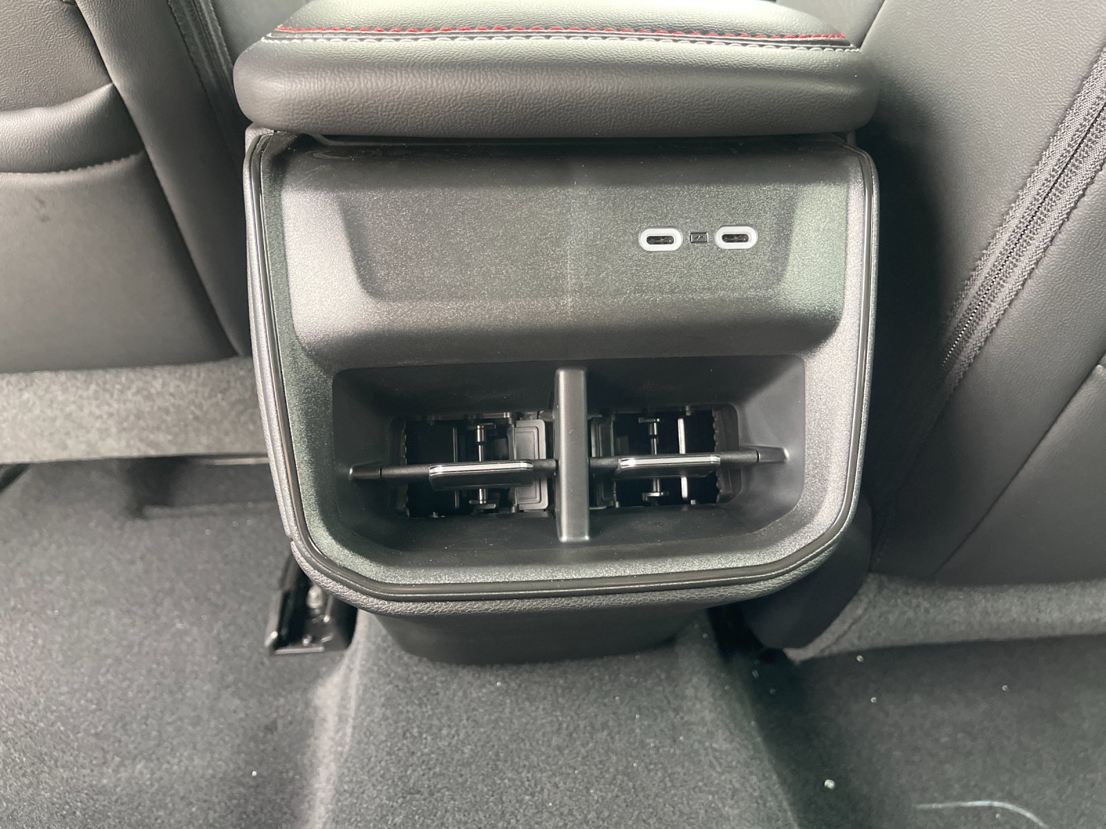 New 2027 Dodge Charger R/T AWD/4WD image 14
