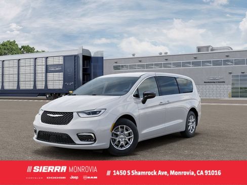 New 2026 Chrysler Pacifica Select FWD image 1