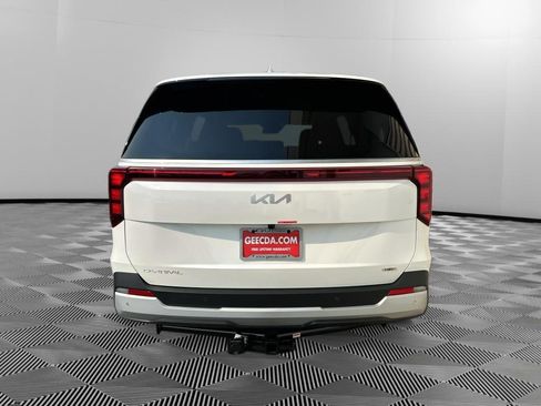 New 2027 Kia Carnival LXS FWD image 5