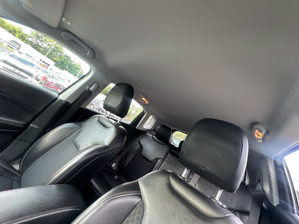 Used 2019 Jeep Compass Latitude w/ Cold Weather Group AWD/4WD image 12