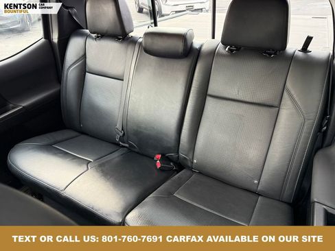 Used 2021 Toyota Tacoma TRD Off-Road image 36