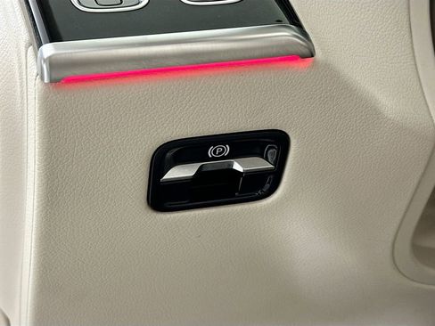 Used 2023 Mercedes-Benz S 500 4MATIC image 10