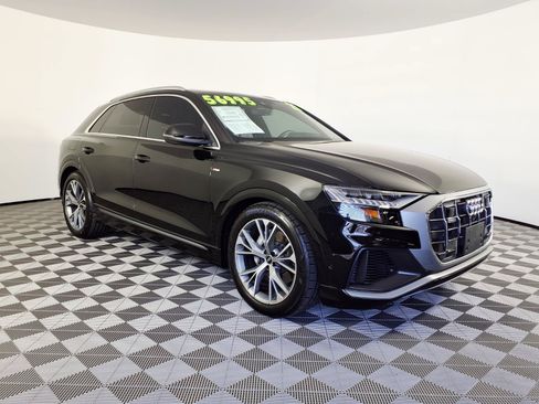 Used 2023 Audi Q8 Prestige AWD/4WD image 3