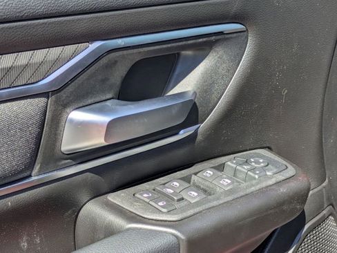 New 2026 RAM 1500 4x4 Crew Cab image 12