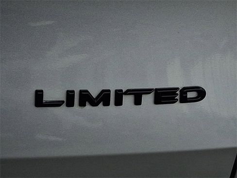 Used 2024 Toyota Grand Highlander Limited image 33