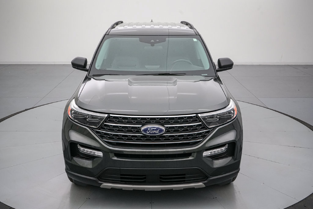 Certified 2023 Ford Explorer XLT w/ Equipment Group 202A AWD/4WD image 9
