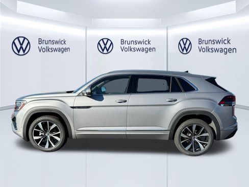 New 2026 Volkswagen Atlas Cross Sport SEL Premium R-Line image 3
