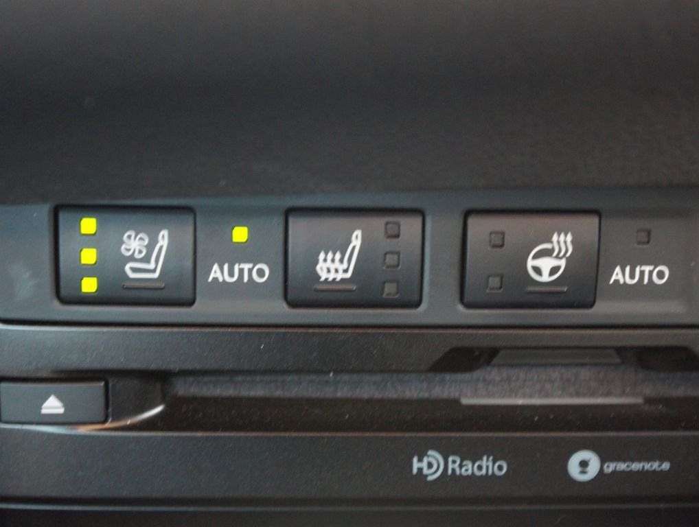 Used 2022 Lexus ES 350 Ultra Luxury FWD image 9