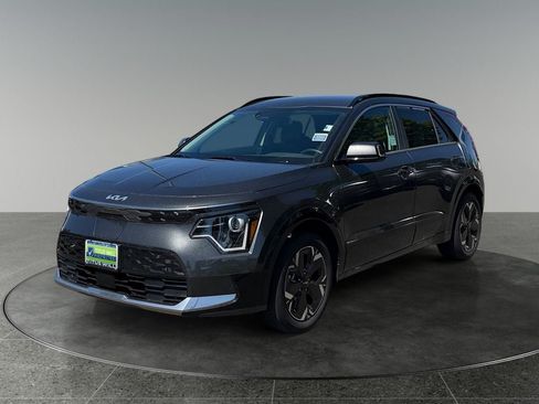 Used 2025 Kia Niro Wind FWD image 3
