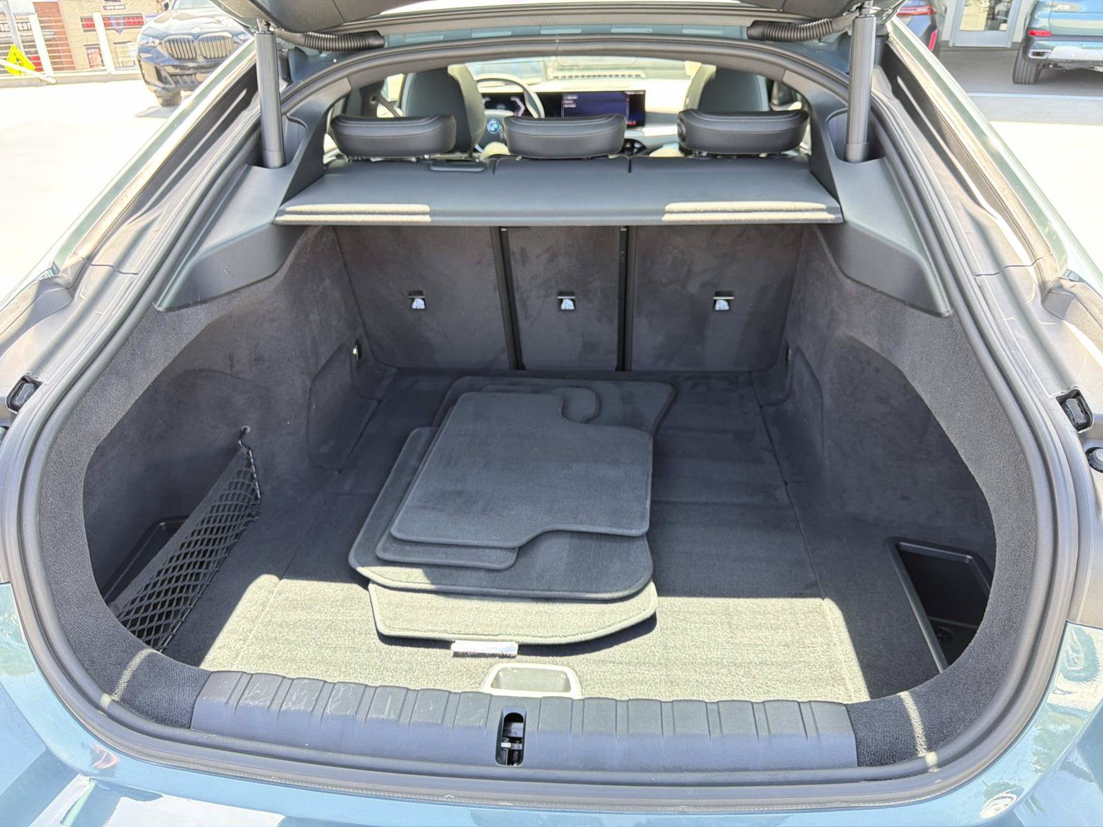 Used 2026 BMW i4 eDrive40 w/ Premium Package RWD image 5