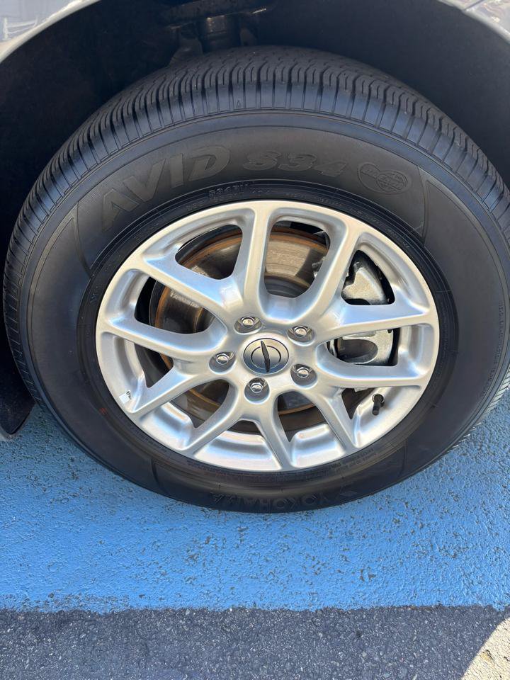 Used 2025 Chrysler Pacifica Select FWD image 32