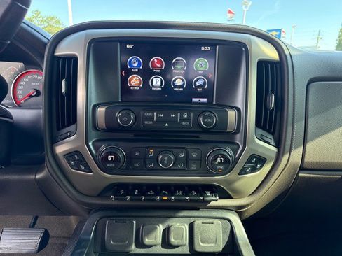 Used 2016 GMC Sierra 2500 Denali w/ Duramax Plus Package AWD/4WD image 21