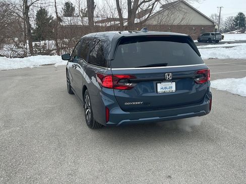 Used 2025 Honda Odyssey EX-L image 3