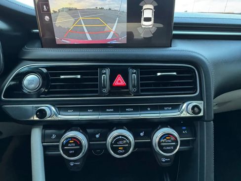 Used 2022 Genesis G70 2.0T w/ Prestige Package RWD image 16