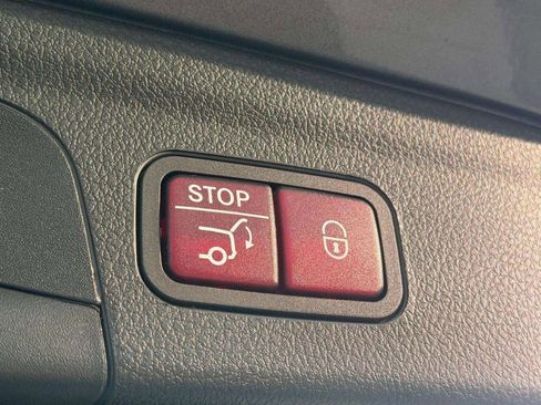 Used 2024 Mercedes-Benz GLE 53 AMG 4MATIC image 31