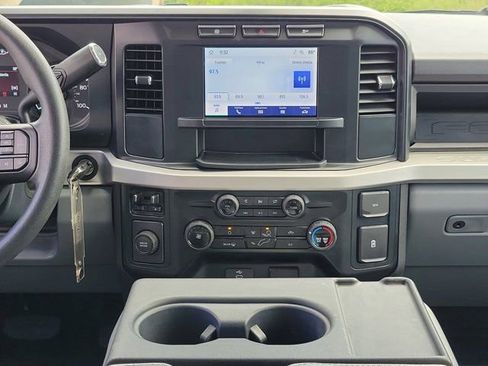 Certified 2024 Ford F550 2WD Crew Cab Super Duty image 19