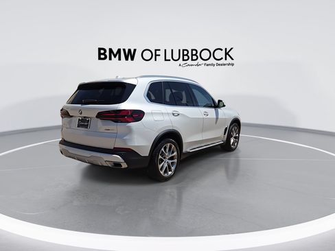 Used 2025 BMW X5 xDrive40i w/ Climate Comfort Package AWD/4WD image 8
