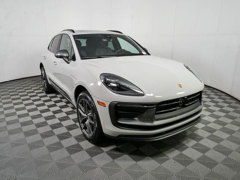 New 2026 Porsche Macan Turbo AWD/4WD image 28