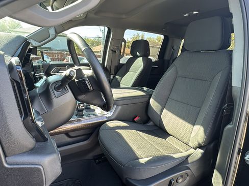 Used 2023 Chevrolet Silverado 1500 LT image 13