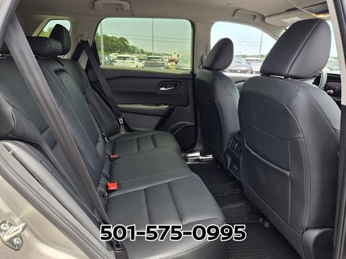 Used 2025 Nissan Rogue SL FWD image 14