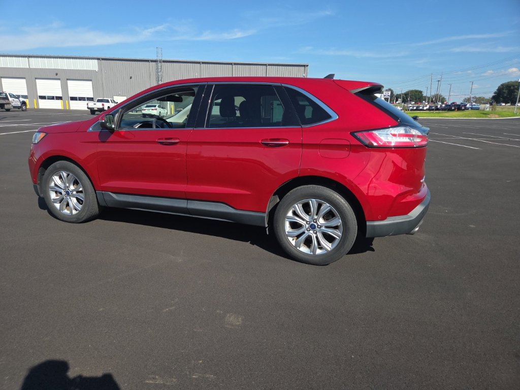 Used 2021 Ford Edge Titanium w/ Equipment Group 301A FWD image 11