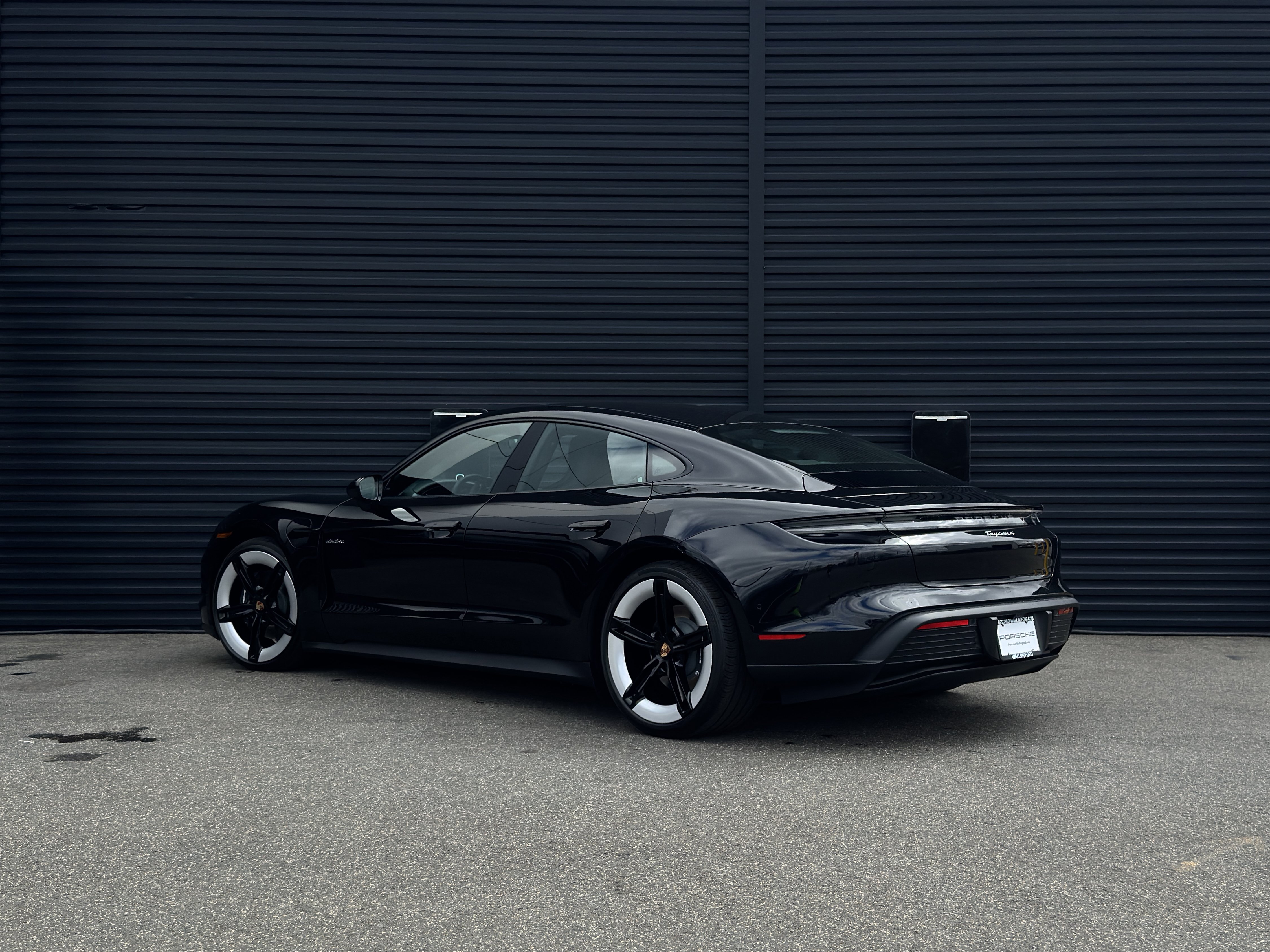 Used 2025 Porsche Taycan AWD/4WD image 3