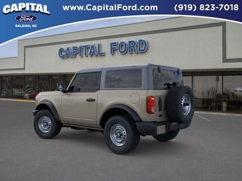 New 2025 Ford Bronco 2-Door image 4