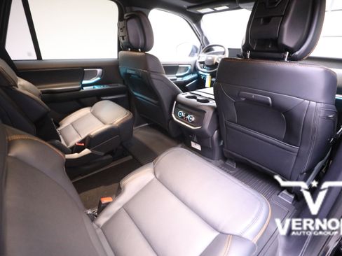 New 2026 Ford Expedition Tremor image 12