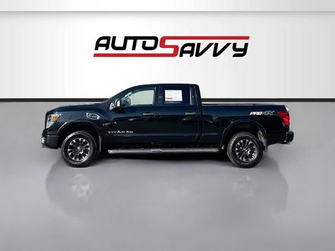 Used 2018 Nissan Titan PRO-4X w/ Pro-4x Convenience Package AWD/4WD image 4