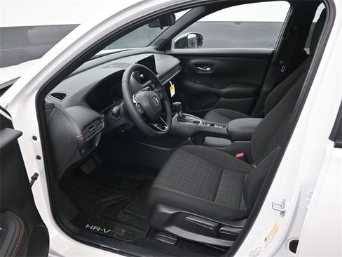 New 2026 Honda HR-V Sport image 9