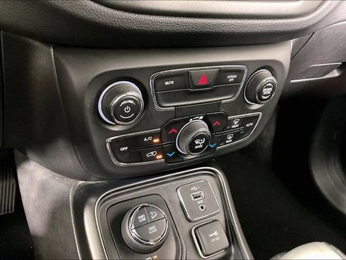 Used 2020 Jeep Compass Trailhawk AWD/4WD image 14