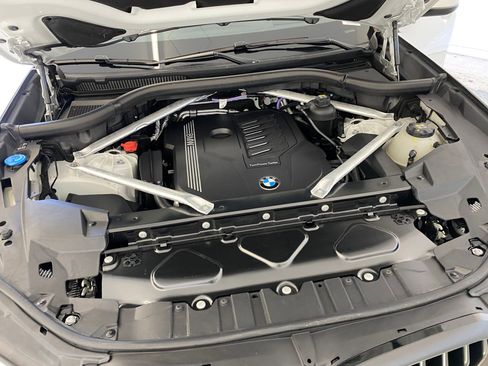 Certified 2022 BMW X5 xDrive40i w/ M Sport Package image 32