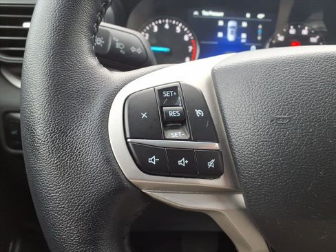 Certified 2023 Ford Explorer XLT image 17