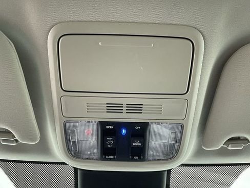 New 2026 Honda Odyssey Touring image 35