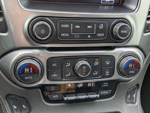 Used 2020 Chevrolet Tahoe LT w/ RST Edition image 28