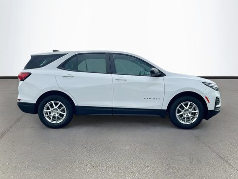Used 2024 Chevrolet Equinox LS FWD image 8