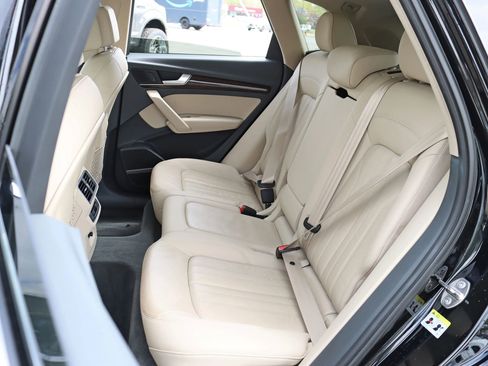 Used 2018 Audi Q5 2.0T Premium Plus w/ Premium Plus Package image 31