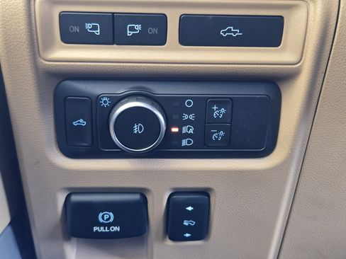 Certified 2022 Ford F150 Lariat AWD/4WD image 17