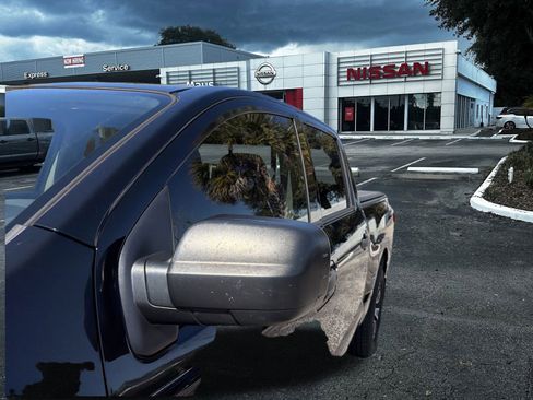 Used 2022 Nissan Titan SV w/ Accessory Utility Package image 13