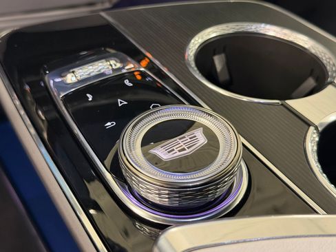Certified 2024 Cadillac Lyriq Luxury RWD image 37