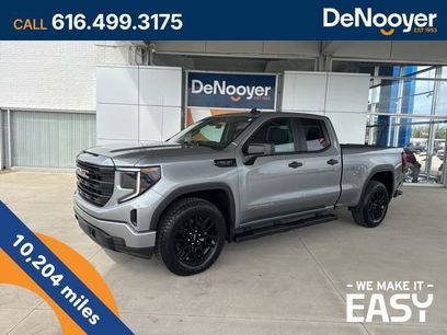Used 2023 GMC Sierra 1500 Pro w/ Graphite Edition
