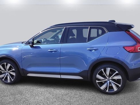Used 2021 Volvo XC40 P8 Recharge w/ Advanced Package image 6
