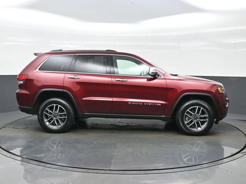 Used 2022 Jeep Grand Cherokee Limited image 7