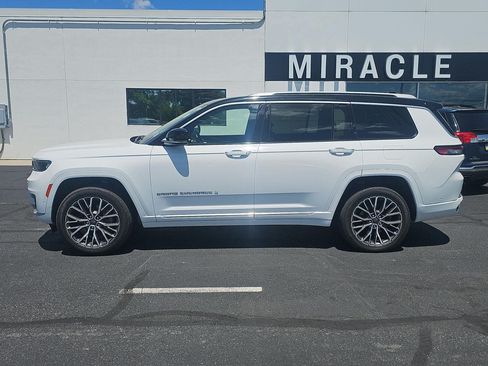 Used 2022 Jeep Grand Cherokee L Summit AWD/4WD image 9