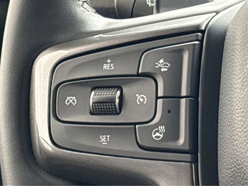 Used 2025 Chevrolet Silverado 1500 ZR2 w/ Technology Package AWD/4WD image 31
