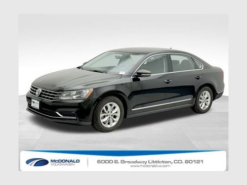 Used 2016 Volkswagen Passat 1.8T S image 1