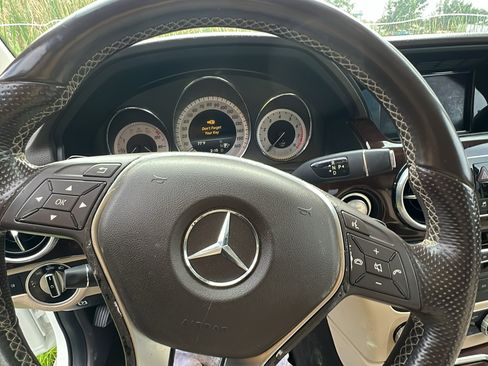Used 2015 Mercedes-Benz GLK 350 4MATIC image 14