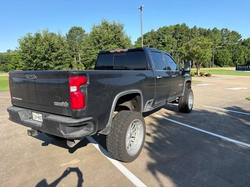 Used 2020 Chevrolet Silverado 2500 High Country w/ Z71 Off-Road Package AWD/4WD image 9