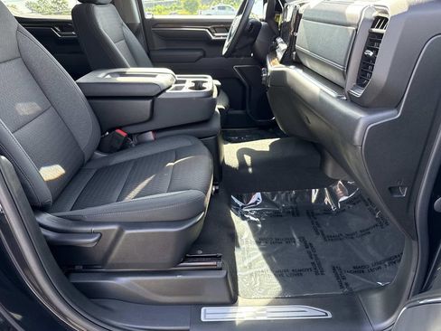 Used 2023 Chevrolet Silverado 1500 LT AWD/4WD image 19